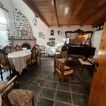 Marianna'S Traditional House Mesta Exterior photo