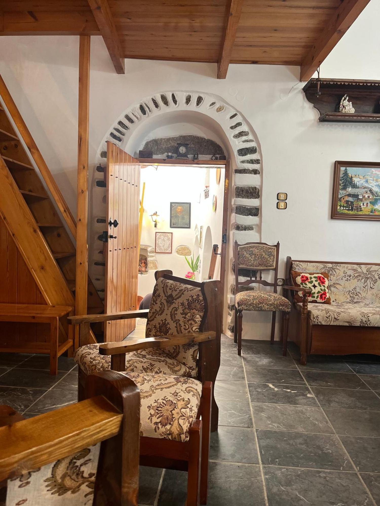 Holiday home Marianna's Traditional House Mesta